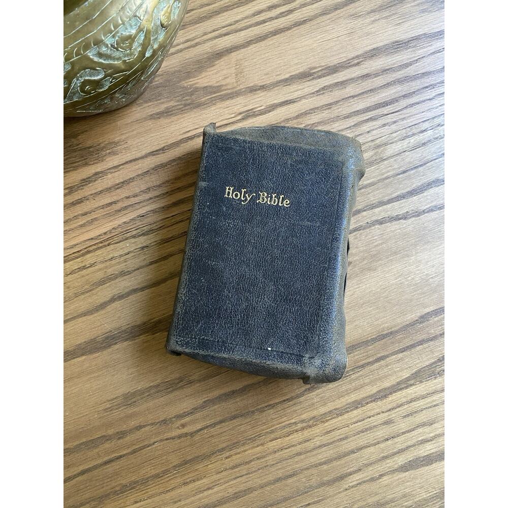 Vintage 1940s Bible Leather Bound King James Soft Bound Leather Holy Bible